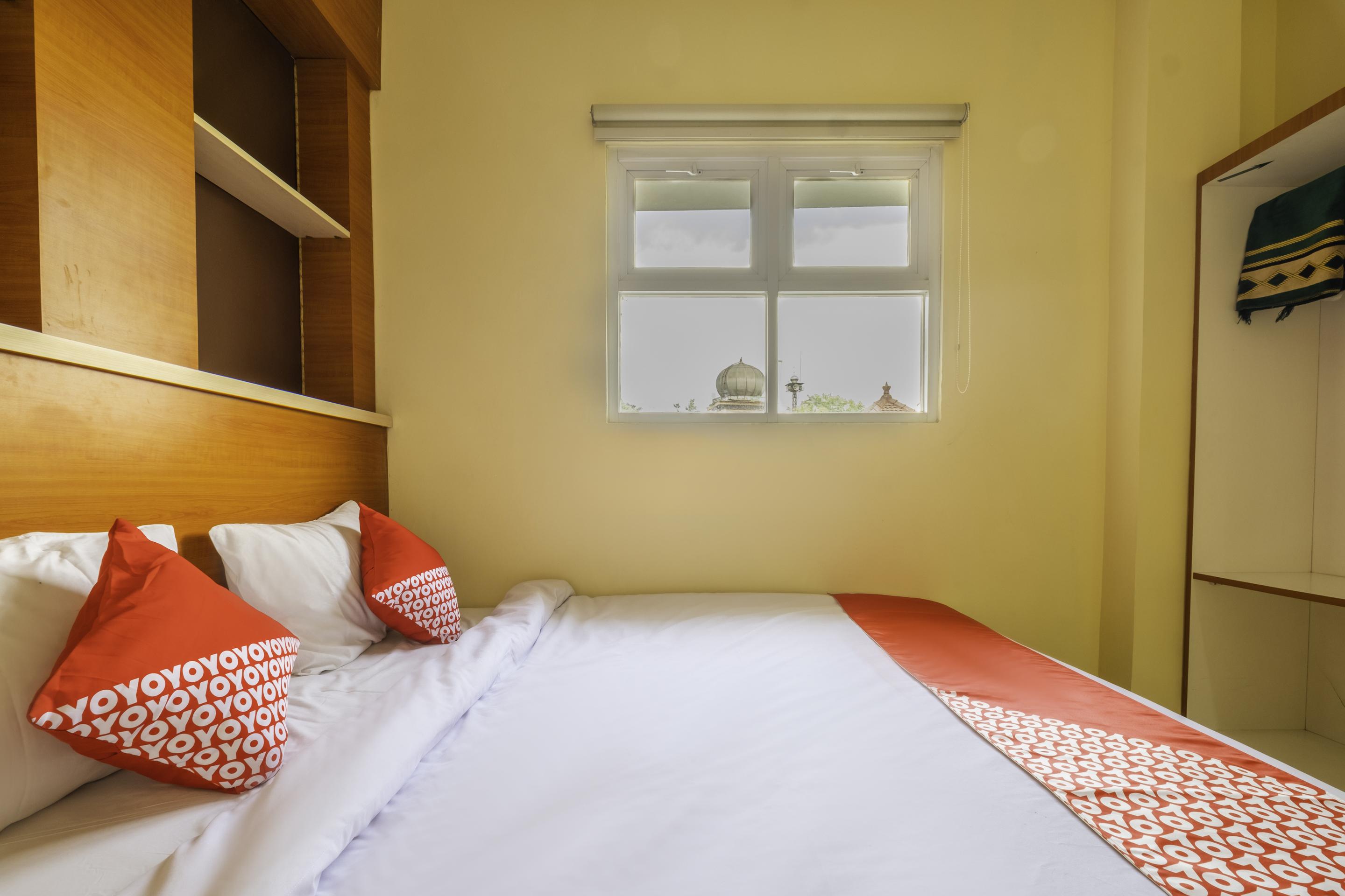 Oyo 2947 Cluster Harris Home Stay & Kos Cimindi Eksteriør billede